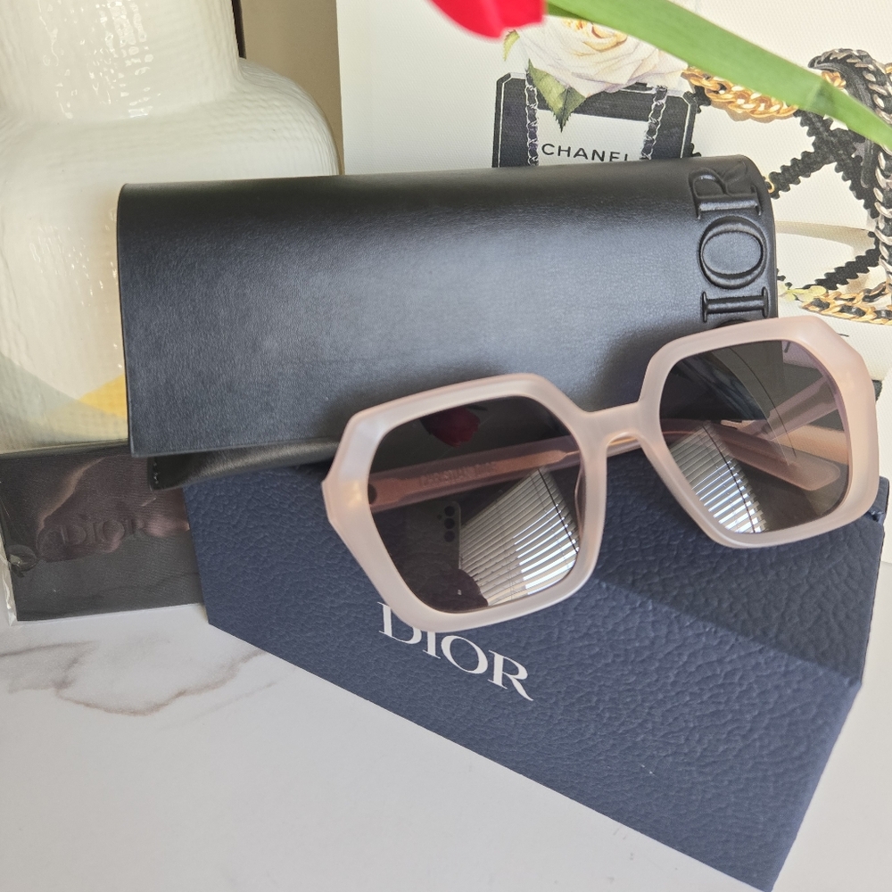⛔️SOLD⛔️Christian Dior Midnight S2F 56mm Geometric Matte Pink Sunglasses - Picture 8 of 11
